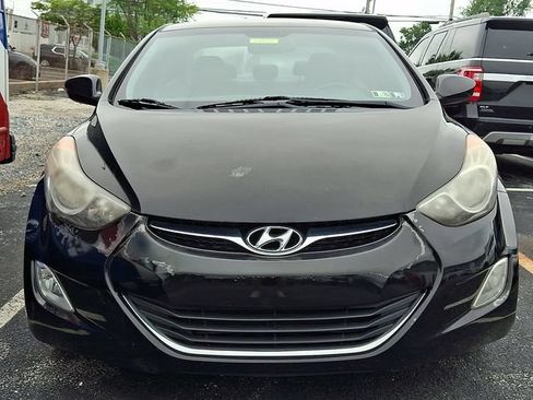 Used 2013 Hyundai Elantra GLS w/ Preferred Pkg FWD image 2