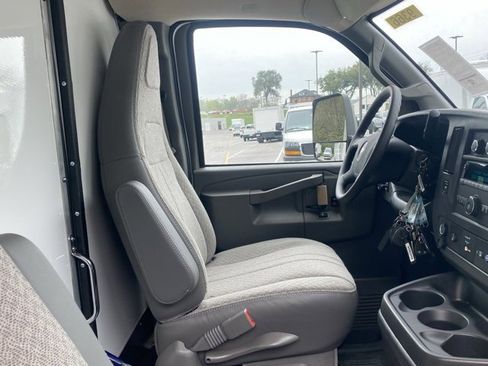 New 2025 Chevrolet Express 3500 Cutaway w/ Power Convenience Package image 28