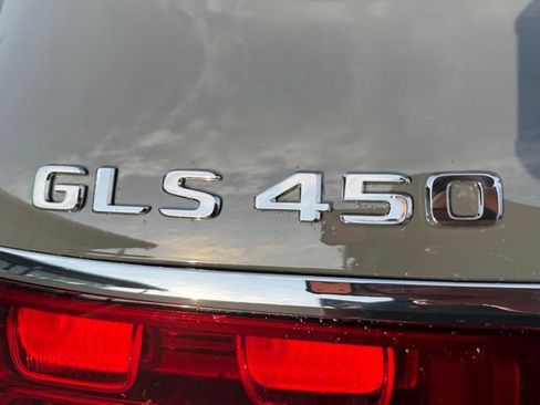New 2026 Mercedes-Benz GLS 450 4MATIC image 9