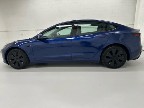 Used 2025 Tesla Model 3 Long Range RWD image 5