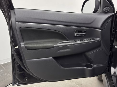 Used 2024 Mitsubishi Outlander Sport ES image 10