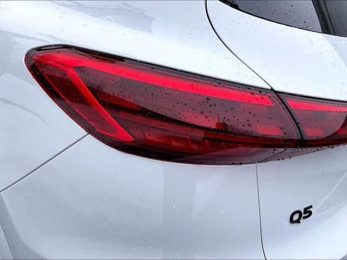 Certified 2025 Audi Q5 Premium Plus w/ Premium Plus image 29