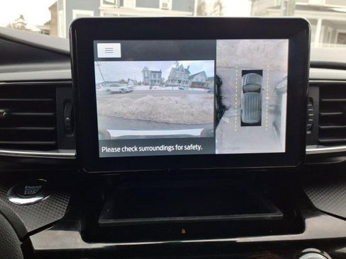 Certified 2022 Ford Explorer ST-Line w/ Class IV Trailer Tow Package image 28