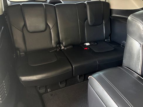 Used 2022 Nissan Armada Platinum w/ Captain's Chairs Package RWD image 22