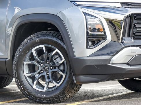 New 2026 Chevrolet Equinox ACTIV image 4