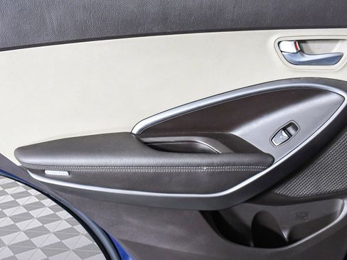 Used 2017 Hyundai Santa Fe Sport image 22