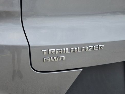 Used 2023 Chevrolet TrailBlazer LS AWD/4WD image 13