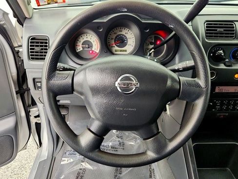 Used 2004 Nissan Frontier XE w/ (VTP) Value Truck Pkg image 13