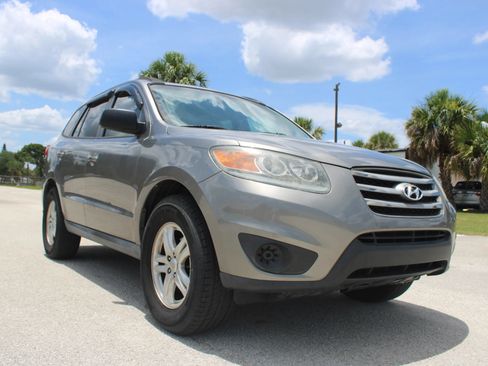 Used 2012 Hyundai Santa Fe GLS FWD image 23