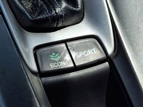 Used 2018 Honda Accord Sport image 15