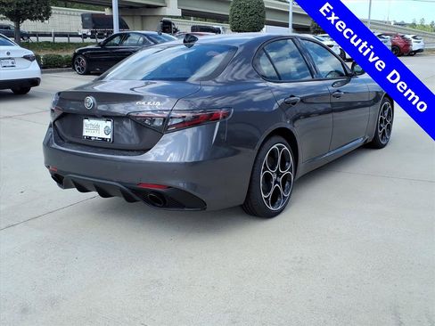 New 2025 Alfa Romeo Giulia AWD image 7