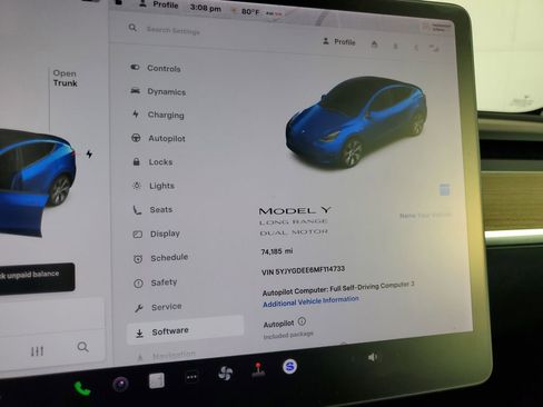 Used 2021 Tesla Model Y Long Range image 18
