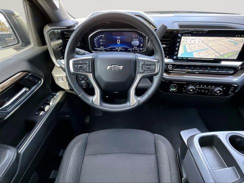 Used 2023 Chevrolet Silverado 1500 RST image 7