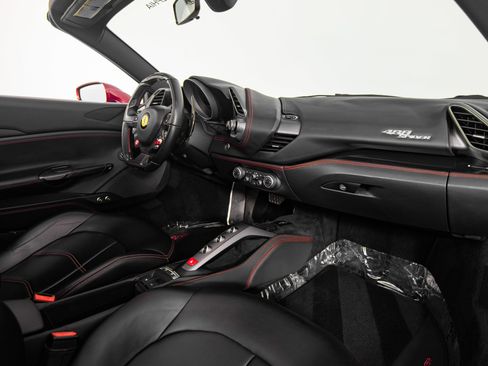 Certified 2018 Ferrari 488 Spider RWD image 21