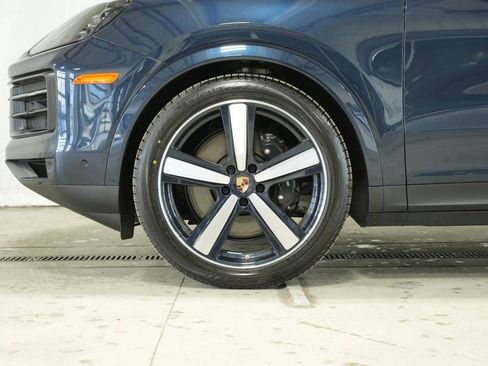New 2026 Porsche Cayenne Coupe AWD/4WD image 44