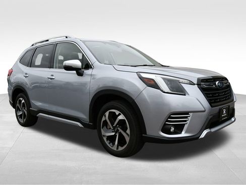 Used 2023 Subaru Forester Touring AWD/4WD image 10