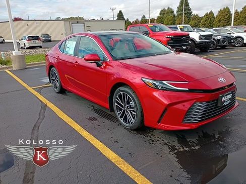 New 2026 Toyota Camry XLE image 1
