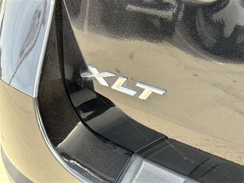 Used 2020 Ford Explorer XLT w/ Equipment Group 202A image 14