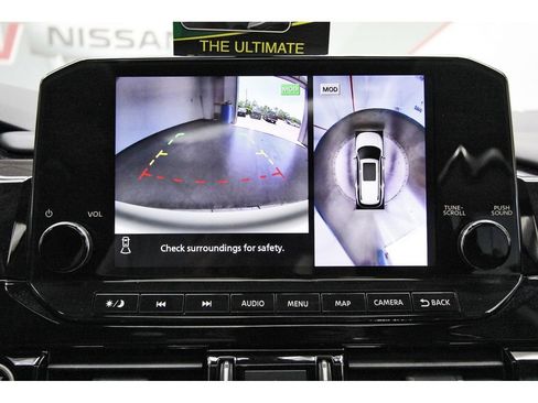 Used 2024 Nissan Pathfinder Platinum FWD image 21