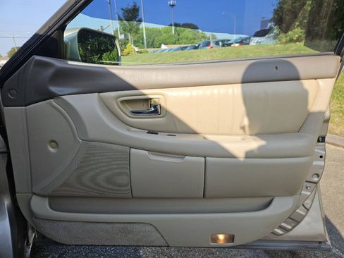 Used 2003 Toyota Avalon XL FWD image 16