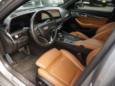 Used 2025 Cadillac CT5 Premium Luxury w/ Platinum Package RWD image 8