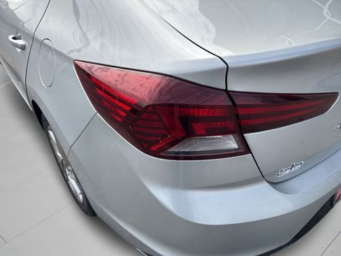 Used 2019 Hyundai Elantra SEL FWD image 39