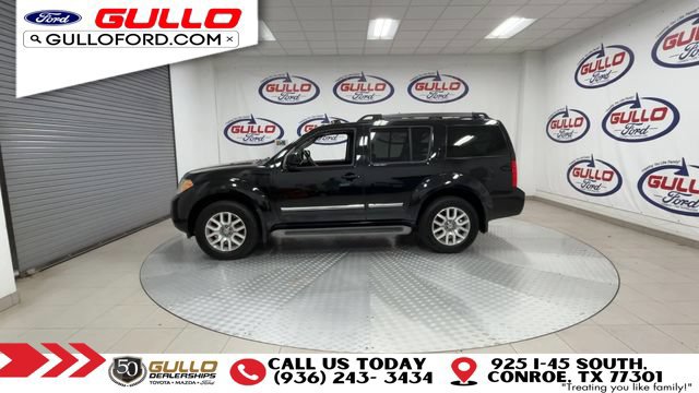 Used 2011 Nissan Pathfinder LE w/ Navigation Pkg AWD/4WD image 5
