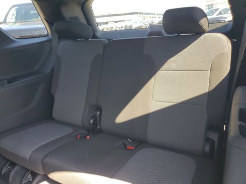 Used 2022 Chevrolet Traverse LT image 14