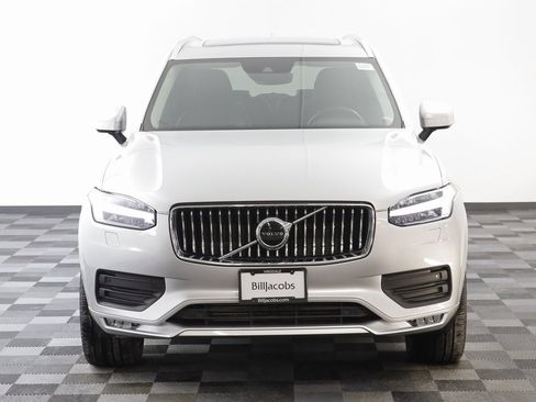 Used 2022 Volvo XC90 T6 Momentum w/ Climate Package image 24