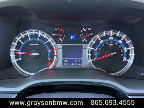Used 2017 Toyota 4Runner SR5 RWD image 28