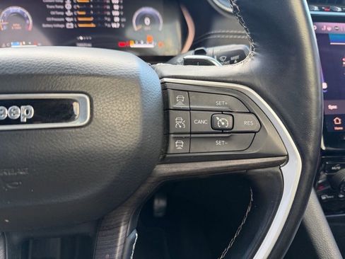 Used 2021 Jeep Grand Cherokee L Limited image 21