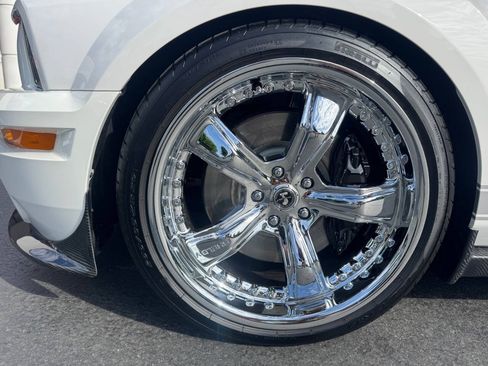 Used 2007 Ford Mustang Shelby GT500 RWD image 25