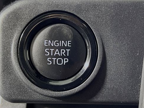 Used 2024 Toyota Tacoma SR5 image 23