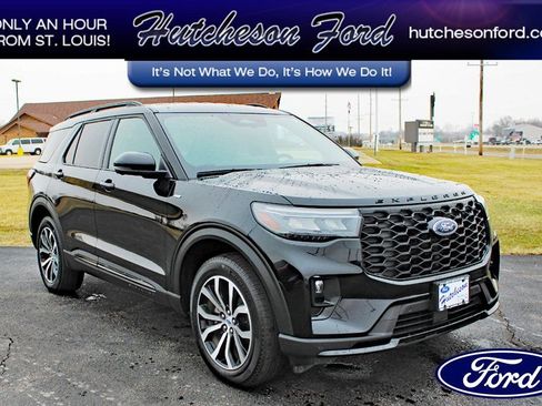 Used 2025 Ford Explorer ST-Line image 1