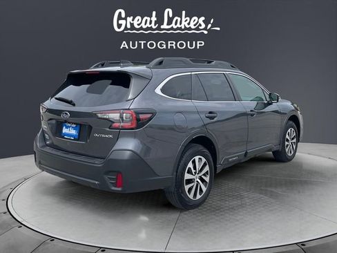Used 2022 Subaru Outback Premium AWD/4WD image 5