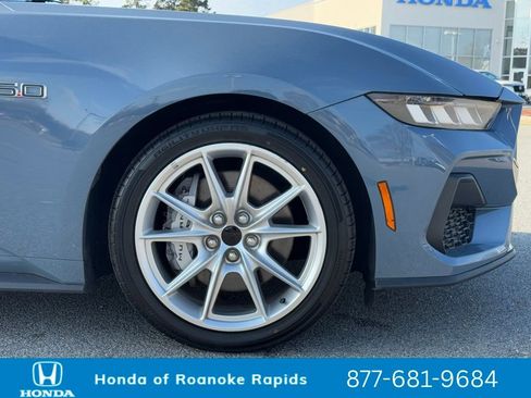 Used 2024 Ford Mustang GT Premium image 43