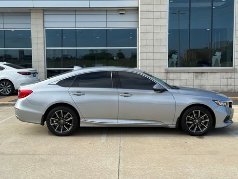 Used 2022 Honda Accord EX-L image 6