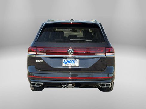 Used 2024 Volkswagen Atlas SEL Premium R-Line AWD/4WD image 3