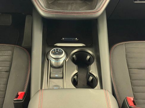 Used 2025 Ford Explorer ST-Line w/ ST-Line Street Pack image 23