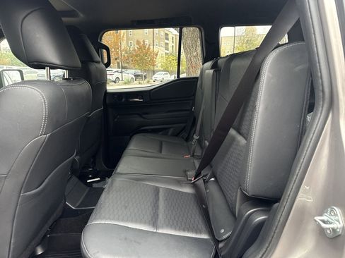 Used 2025 Toyota Land Cruiser BASE image 6