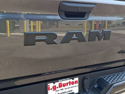 New 2026 RAM 1500 Express AWD/4WD image 17