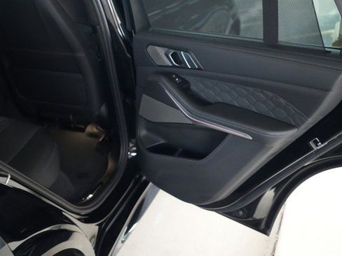 Used 2022 BMW X5 M w/ Competition Package 2 AWD/4WD image 40
