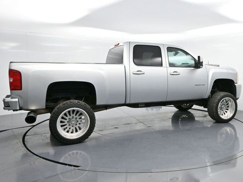 Used 2013 Chevrolet Silverado 2500 LTZ w/ LTZ Plus Package image 8
