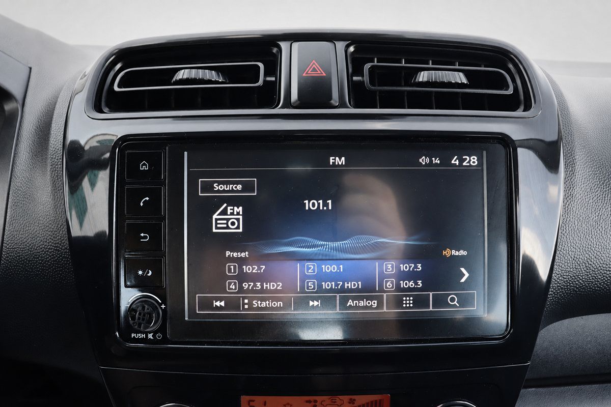 Used 2024 Mitsubishi Mirage ES FWD image 32