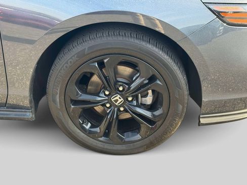 Used 2025 Honda Accord SE image 8