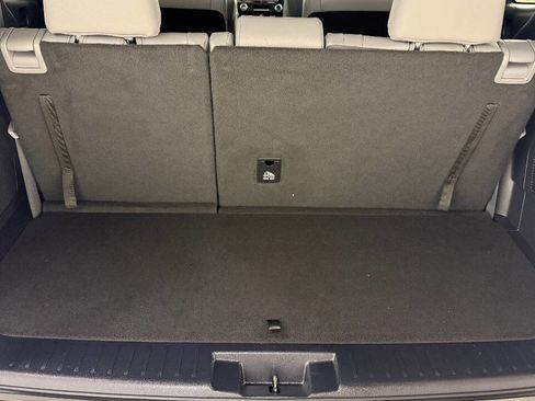 Used 2021 Toyota Highlander Limited image 70