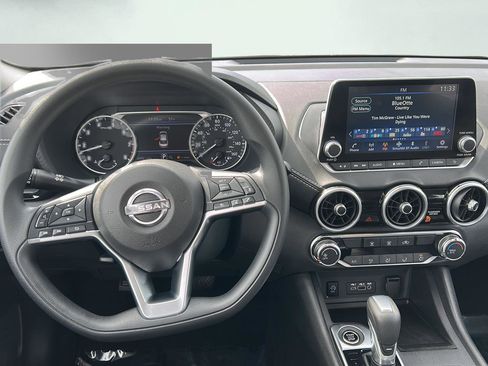 Used 2025 Nissan Sentra SV w/ Trunk Package FWD image 6