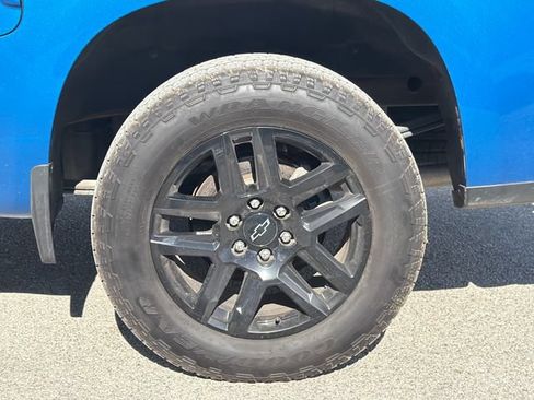 Used 2024 Chevrolet Silverado 1500 RST AWD/4WD image 35