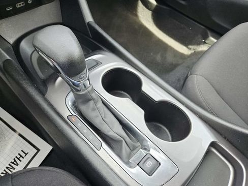 Used 2023 Chevrolet Malibu LS FWD image 25