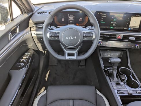 New 2026 Kia K5 GT-Line image 18